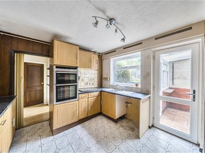 Kitchen: